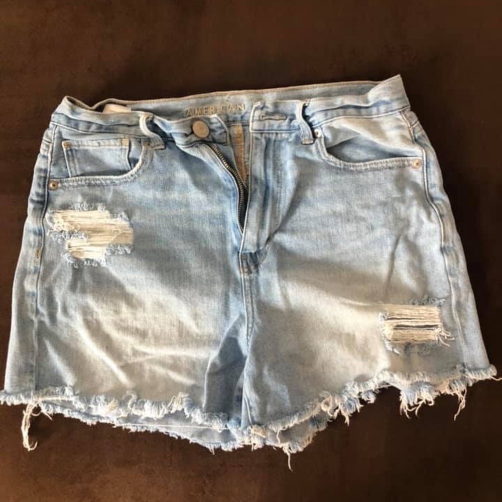 AE shorts